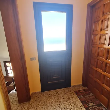 Atico Con Terraza Anexa, Garachico.